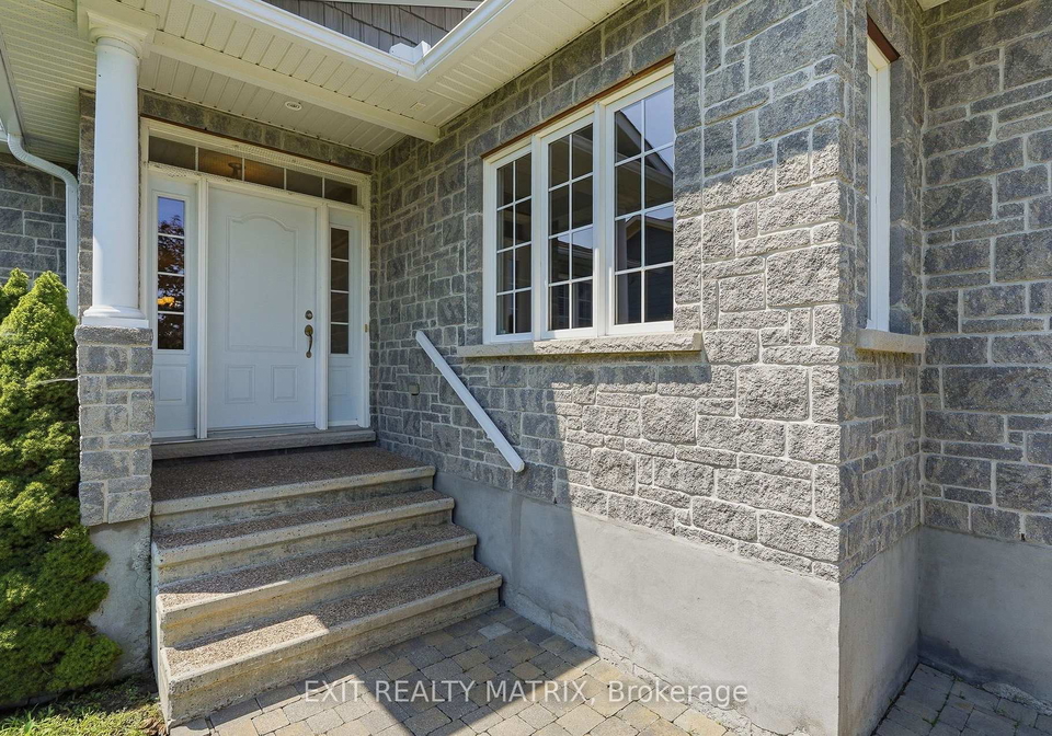 28-station-trail-street-russell-ontario-x13649160
