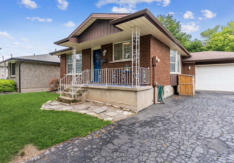 19-friars-court-st-catharines-ontario-x13649424