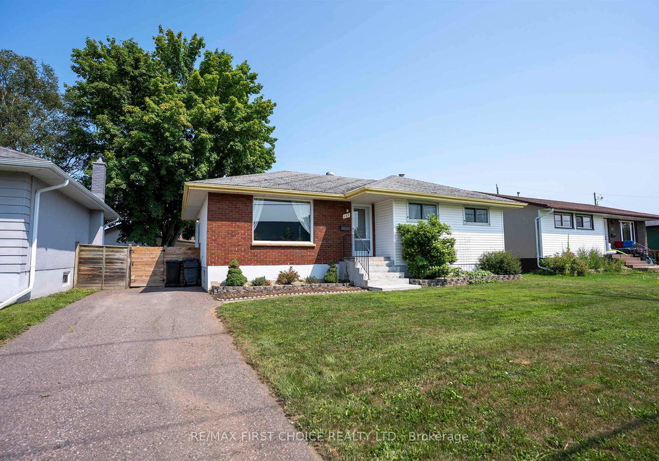 139-churchill-drive-w-thunder-bay-ontario-x13649524