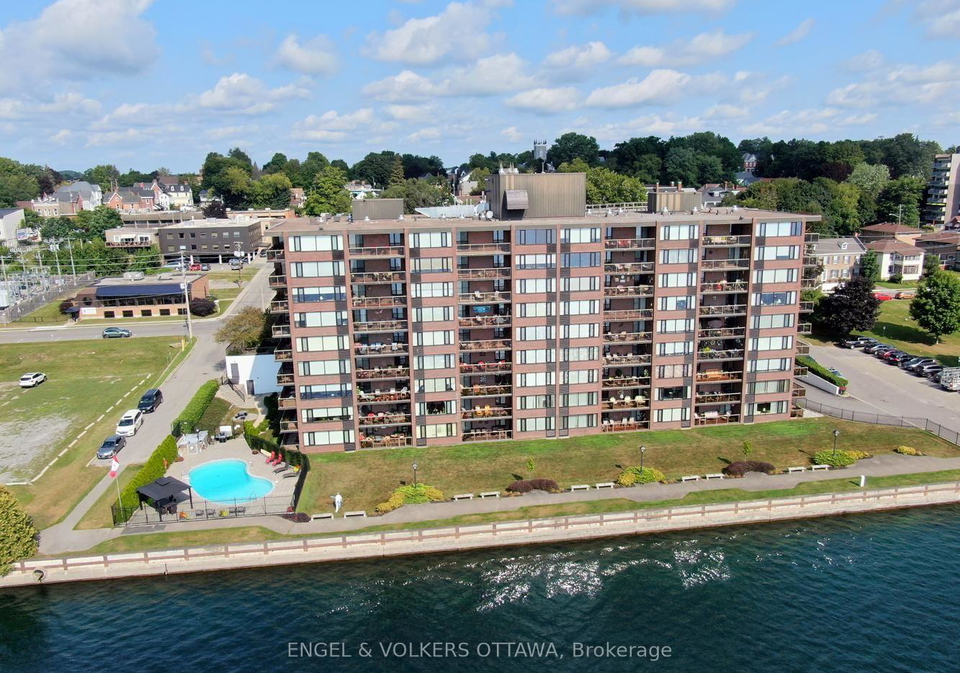 55-water-street-e-brockville-ontario-x13649530
