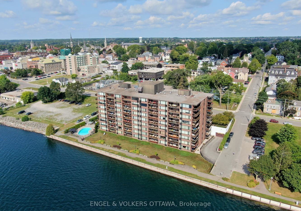 55-water-street-e-brockville-ontario-x13649530
