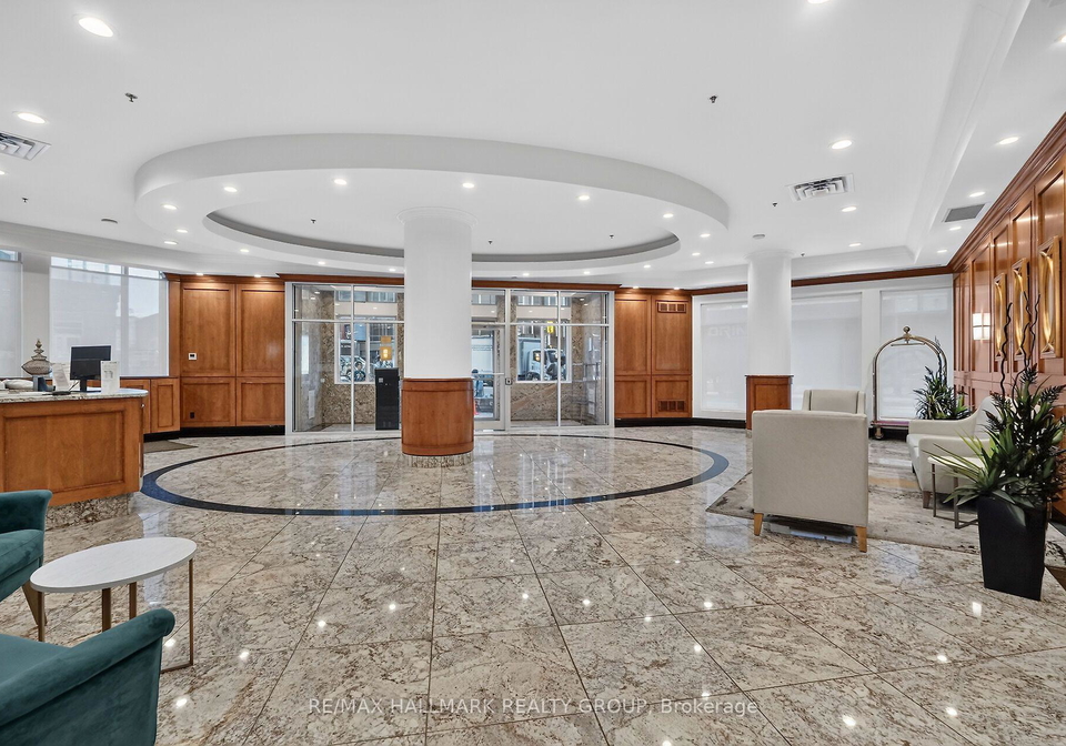 242-rideau-street-ottawa-ontario-x13649628