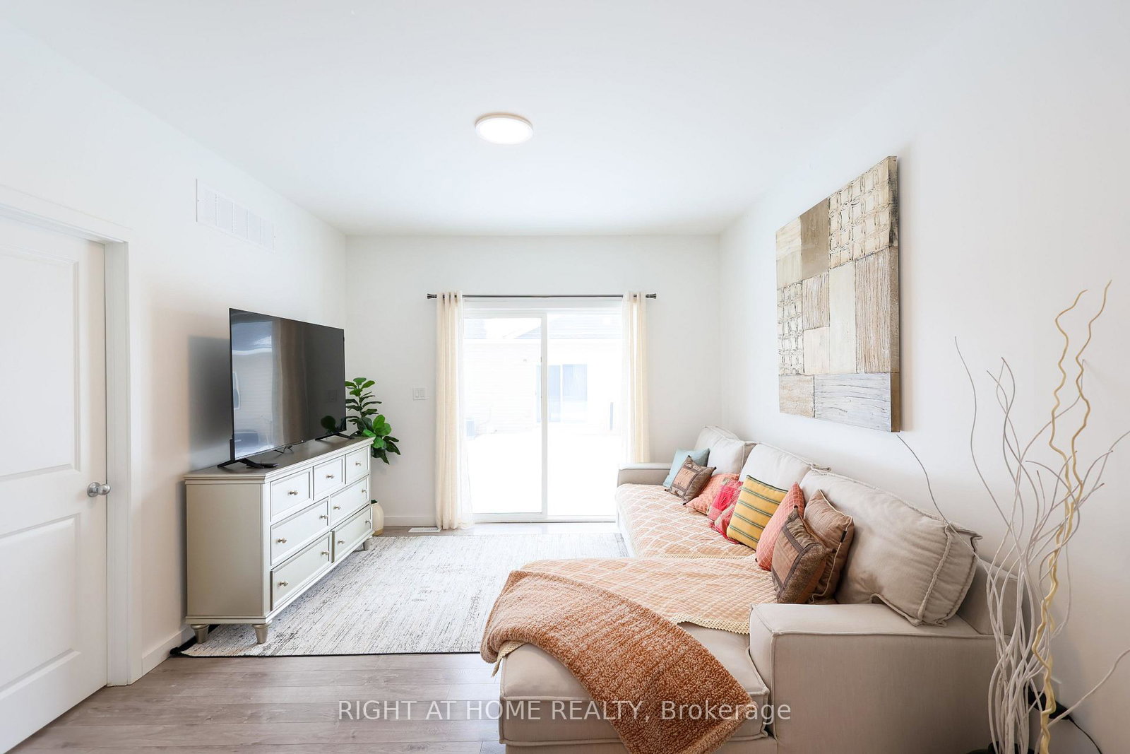 100-highriver-trail-welland-ontario-x13649692