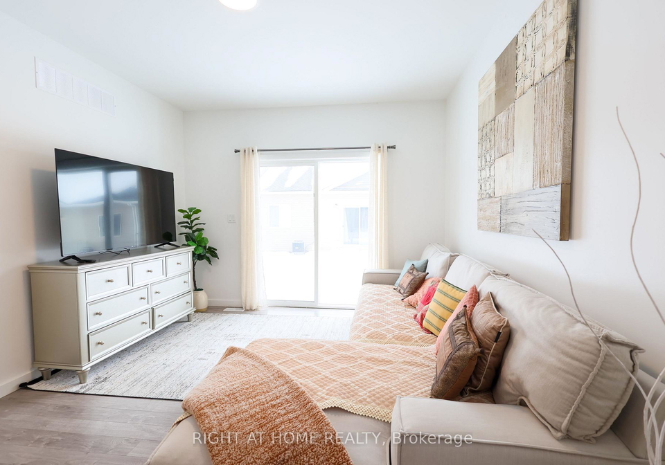 100-highriver-trail-welland-ontario-x13649692