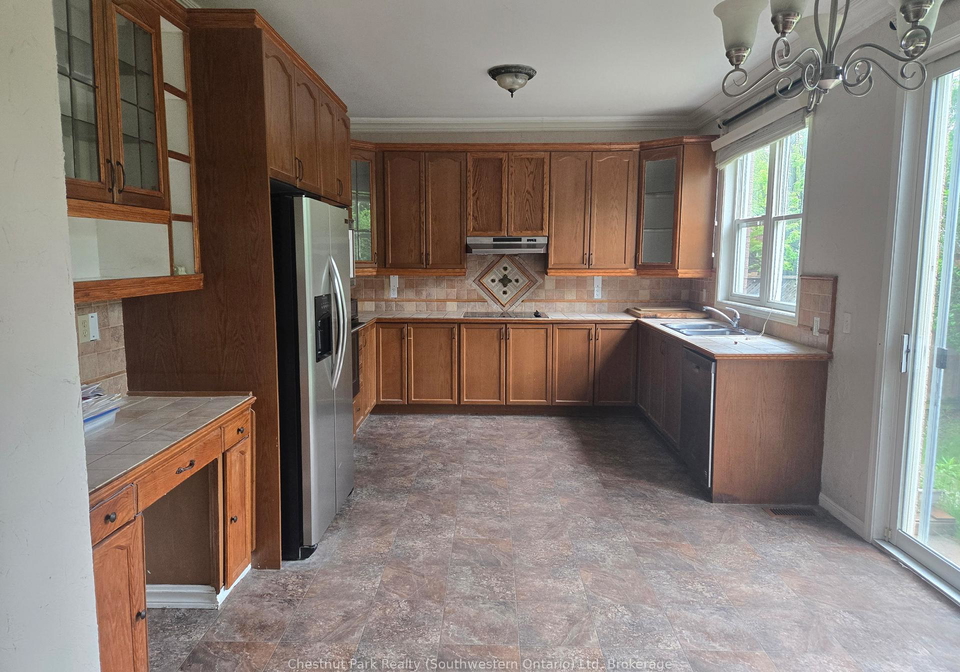 147-baggs-crescent-cambridge-ontario-x13649748