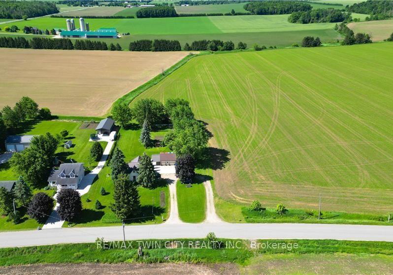 5315-81-line-north-perth-ontario-x13649766
