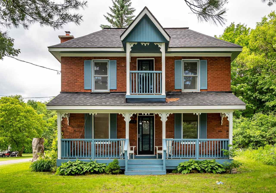 124-hunters-bay-drive-huntsville-ontario-x13649896