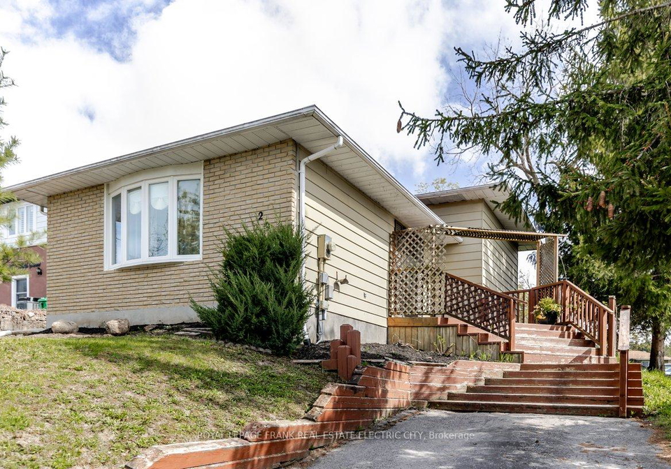 293-welsh-street-peterborough-ontario-x13649984