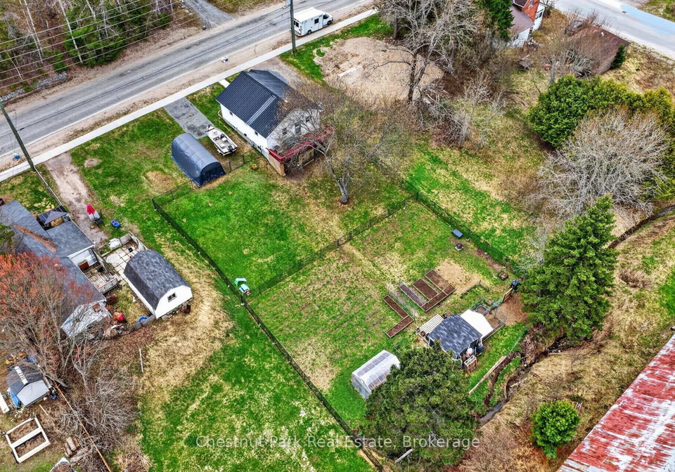 213-yonge-street-burks-falls-ontario-x13650010