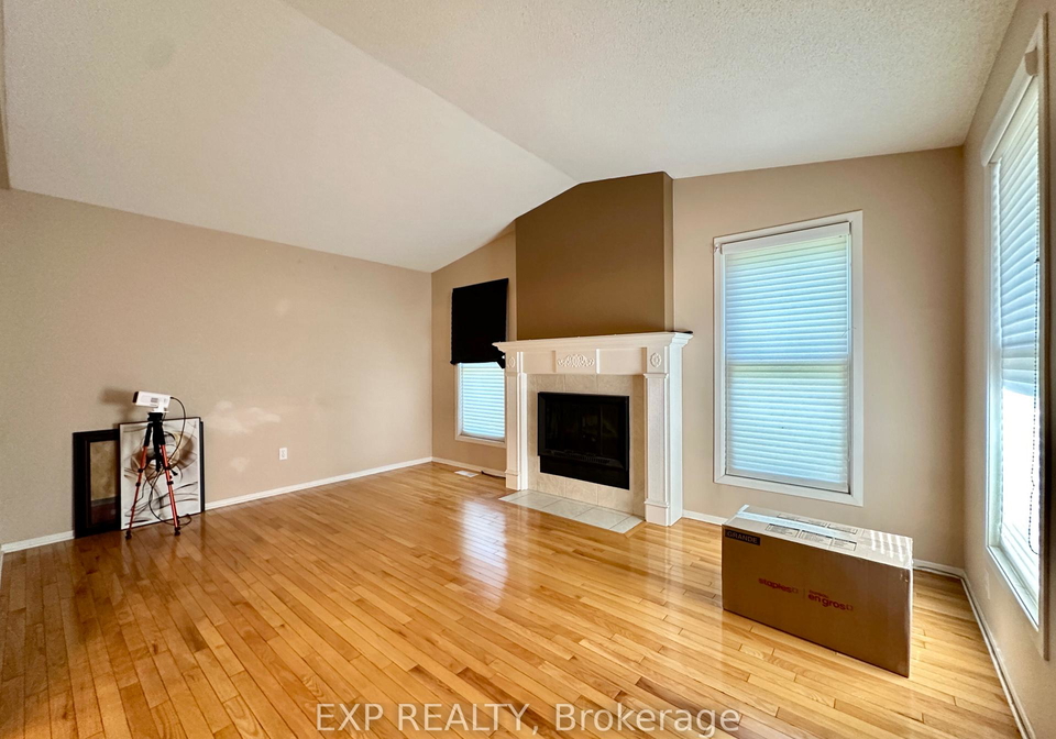35-barra-avenue-kanata-ontario-x13650042