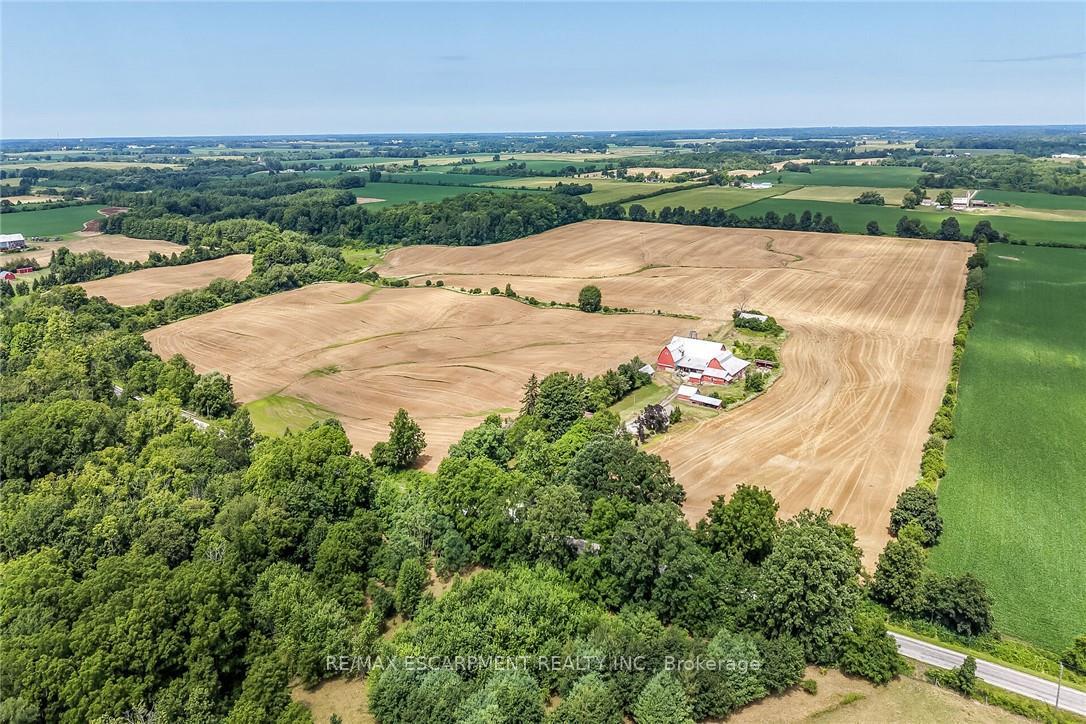 833-lynn-valley-road-norfolk-ontario-x13650090