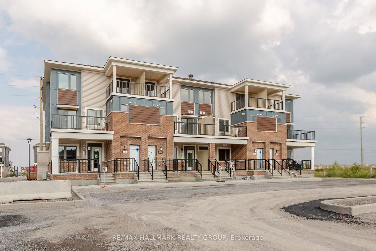 284-zenith-private-ottawa-ontario-x13650304