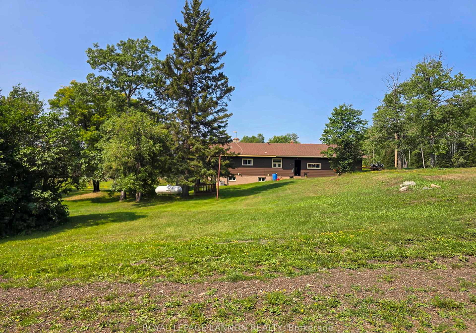 5140-hwy-1117-conmee-ontario-x13650510