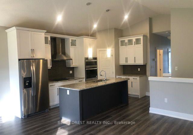 10-mcpherson-court-central-elgin-ontario-x13650522