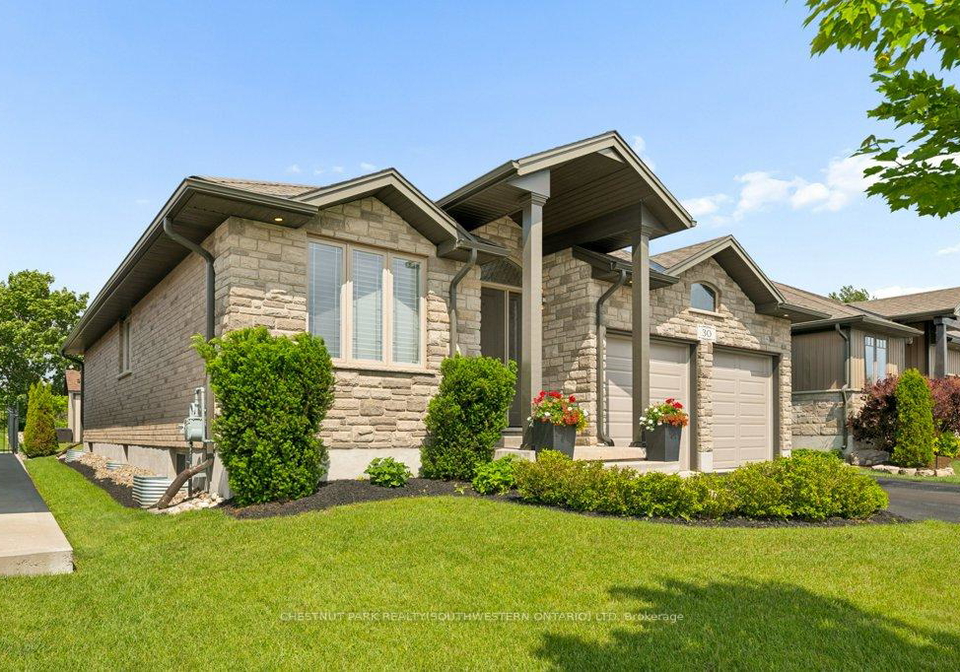 30-duncan-court-centre-wellington-ontario-x13650530