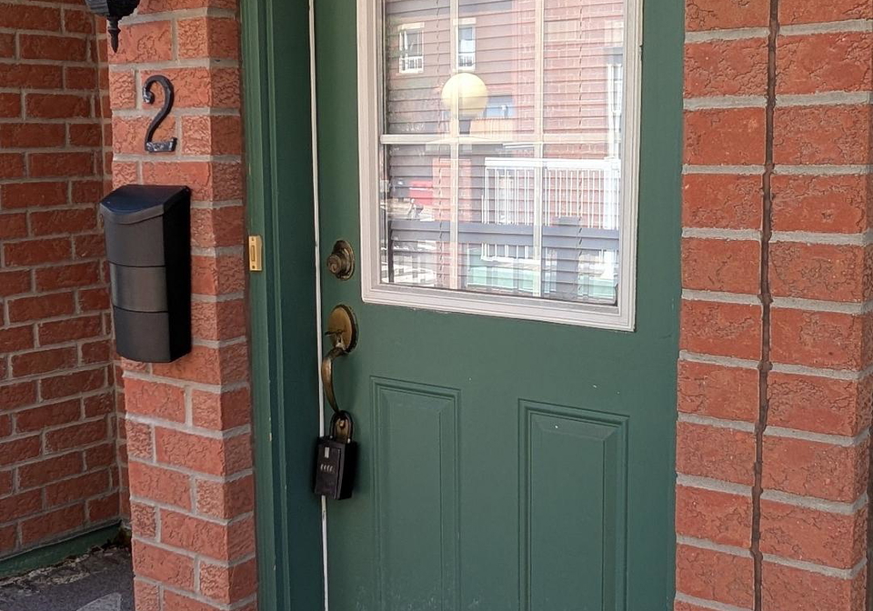 130-rochester-street-ottawa-ontario-x13650636