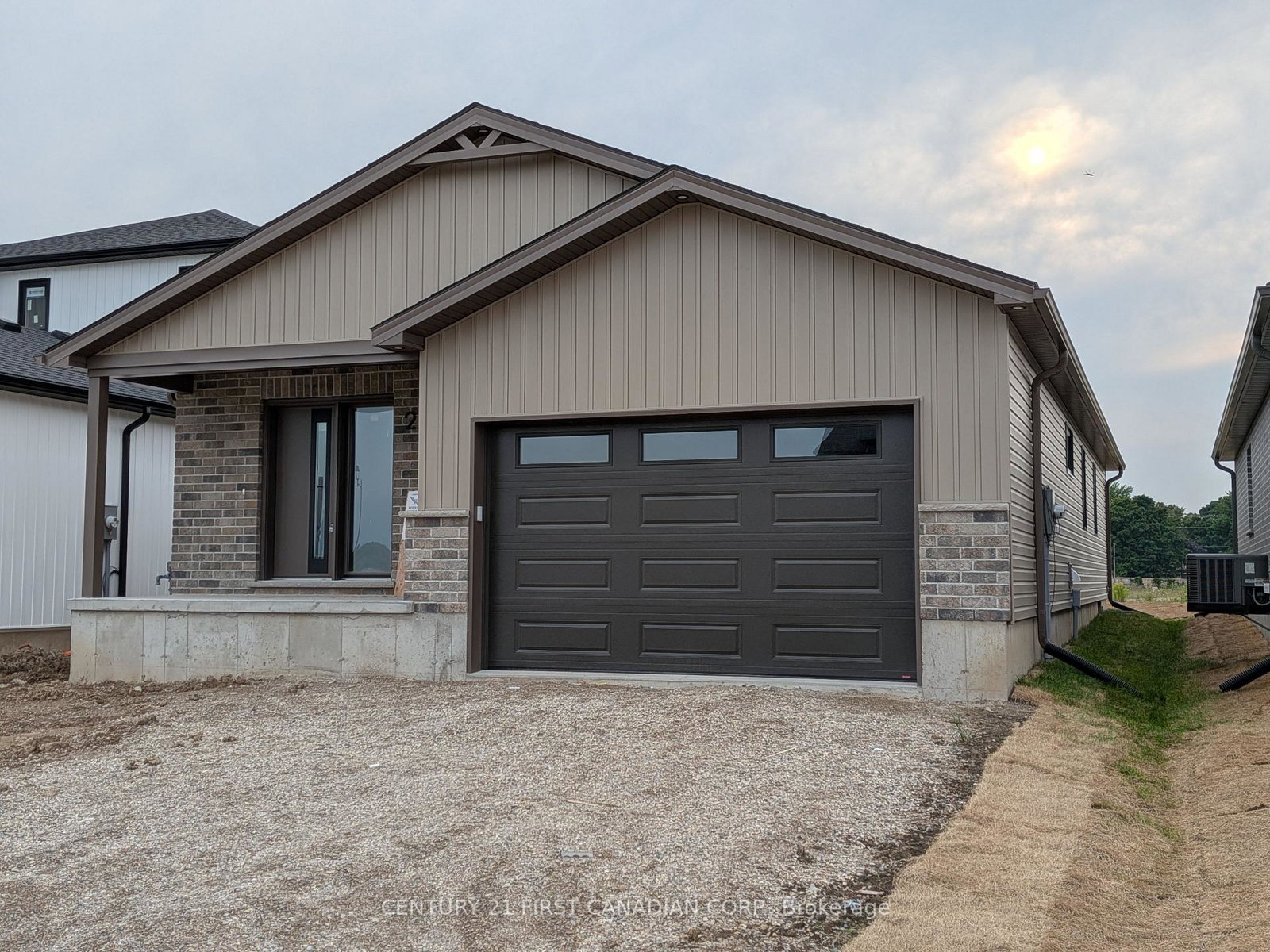29-sheldabren-street-north-middlesex-ontario-x13650700