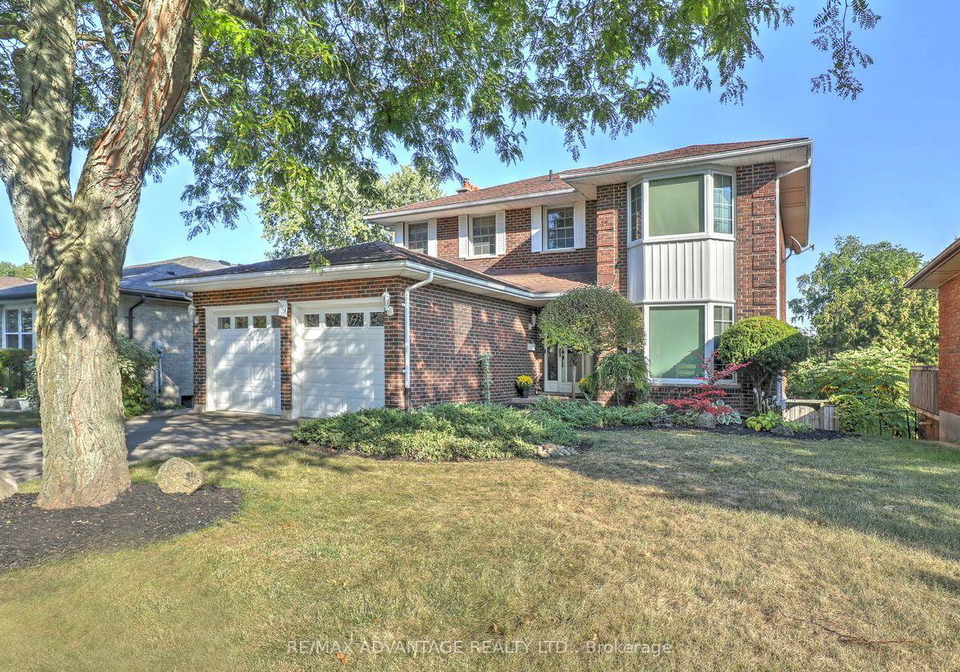 264-suffolk-place-london-north-ontario-x13650712
