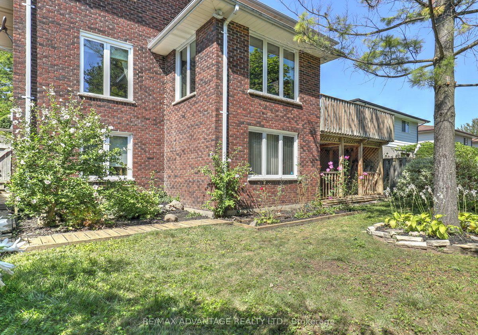 264-suffolk-place-london-north-ontario-x13650712