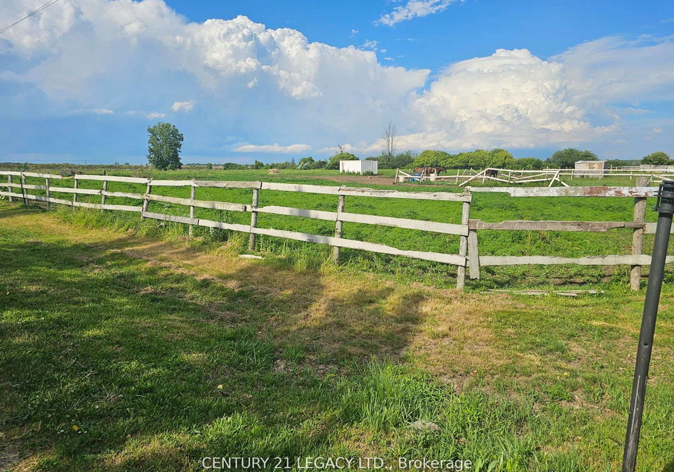 2569-bertie-road-fort-erie-ontario-x13651108