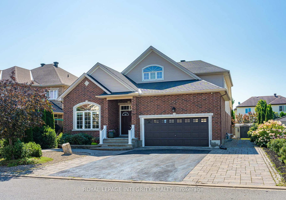 240-trailgate-street-ottawa-ontario-x13651360