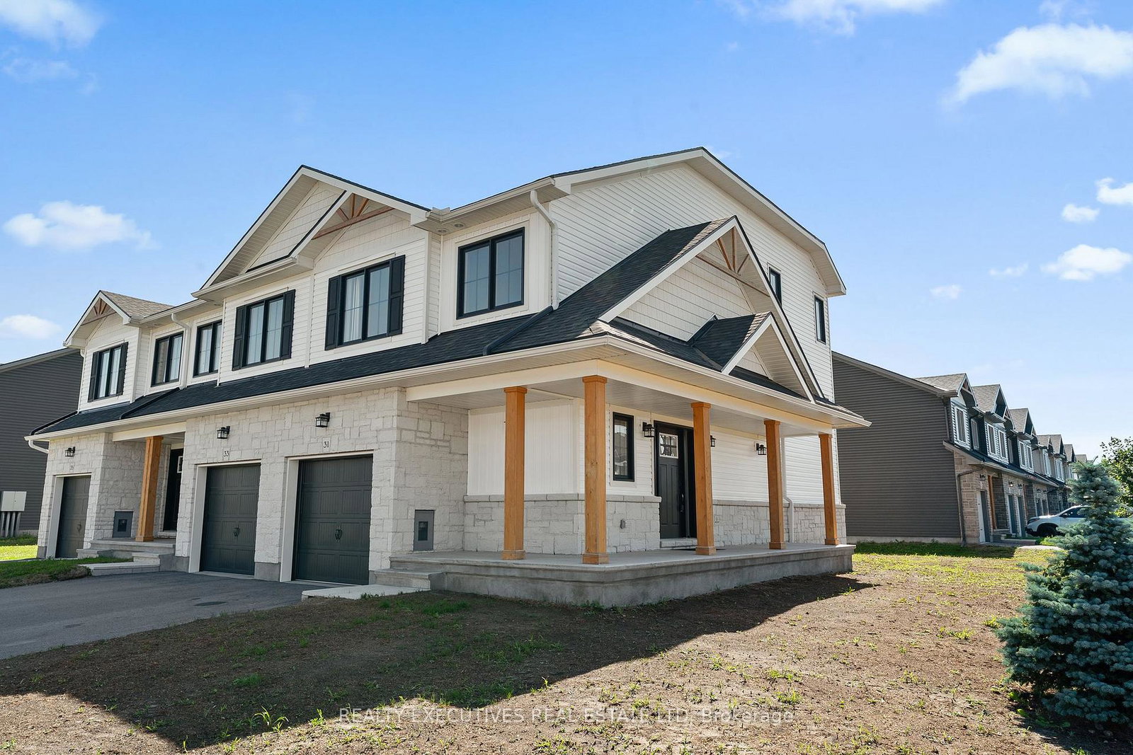 31-whitcomb-crescent-smiths-falls-ontario-x13651368