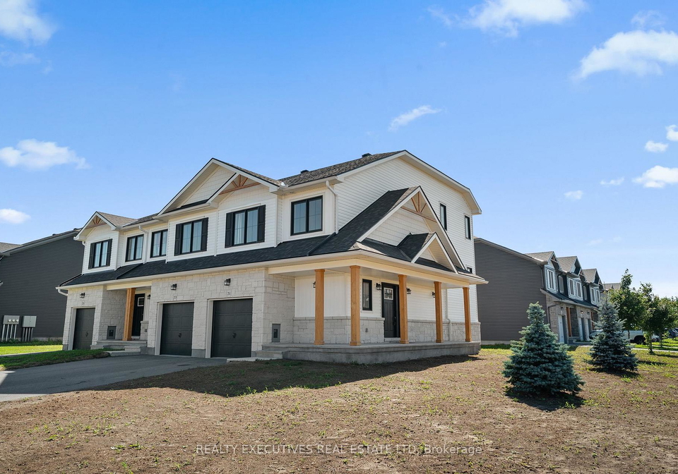 31-whitcomb-crescent-smiths-falls-ontario-x13651368