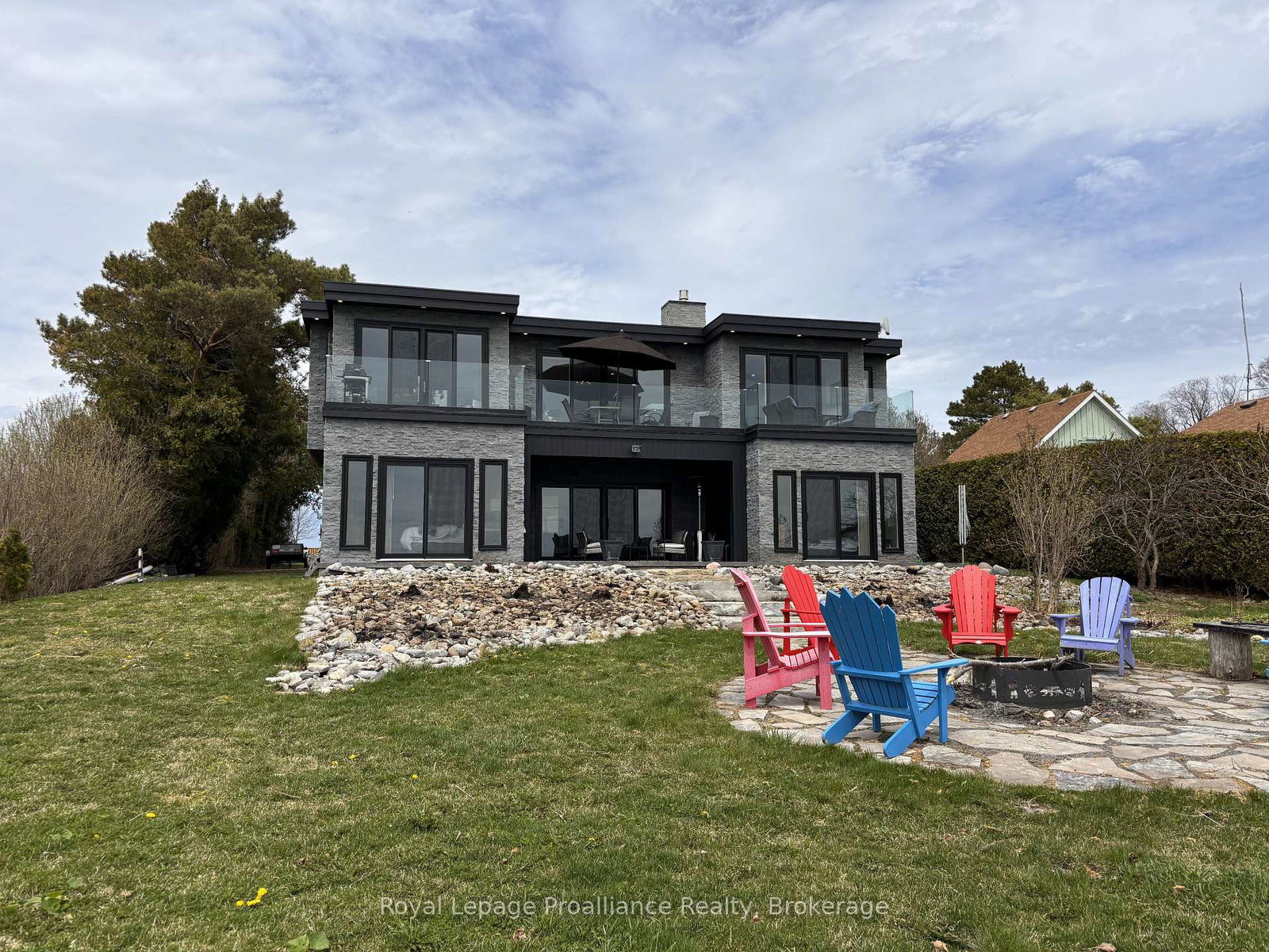 621-barcovan-beach-road-quinte-west-ontario-x13651412
