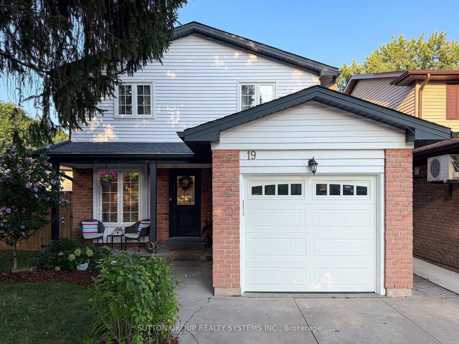 19-parkway-place-hamilton-ontario-x13651488