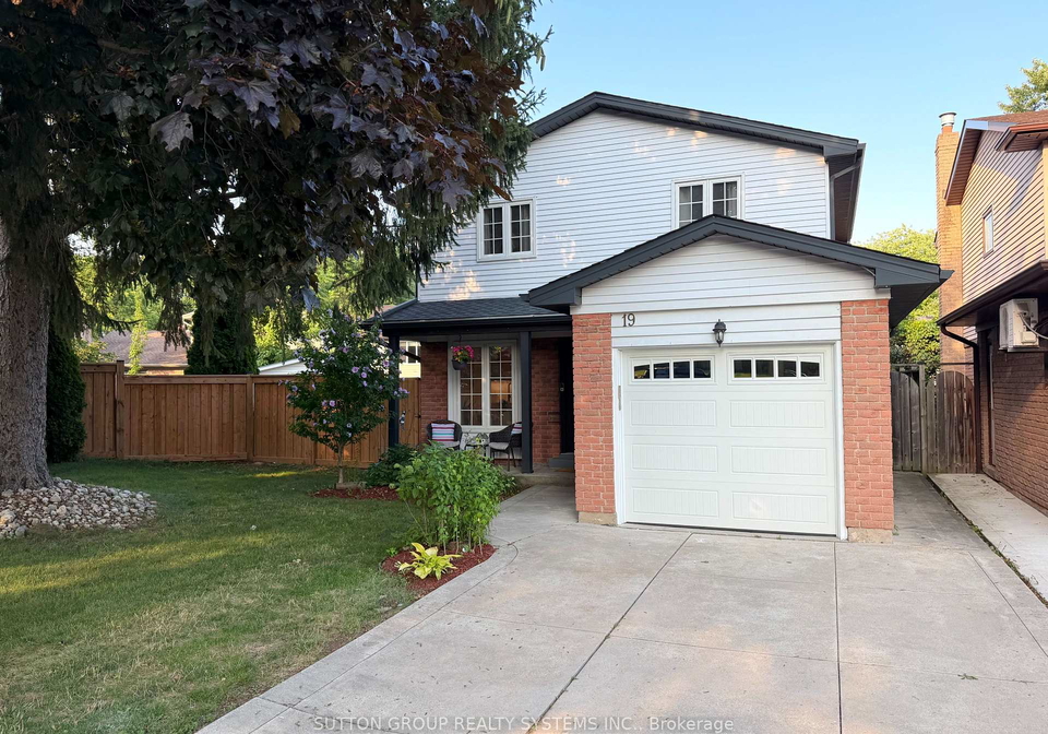 19-parkway-place-hamilton-ontario-x13651488
