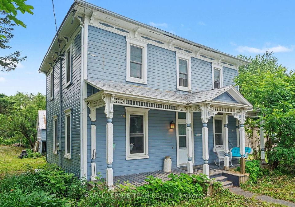 18-moffat-street-north-dundas-ontario-x13651556