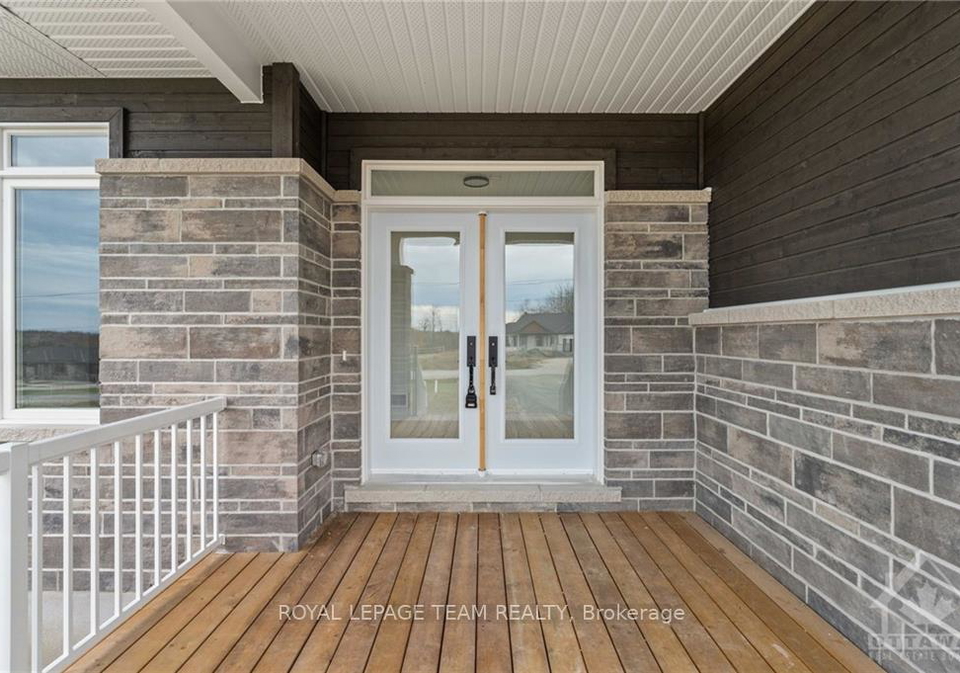 19-irvin-woermke-street-mcnabbraeside-ontario-x13651756