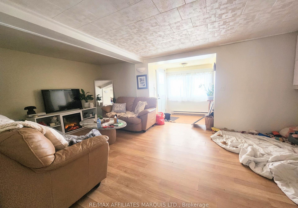 12-12a-cartier-avenue-cornwall-ontario-x13651844