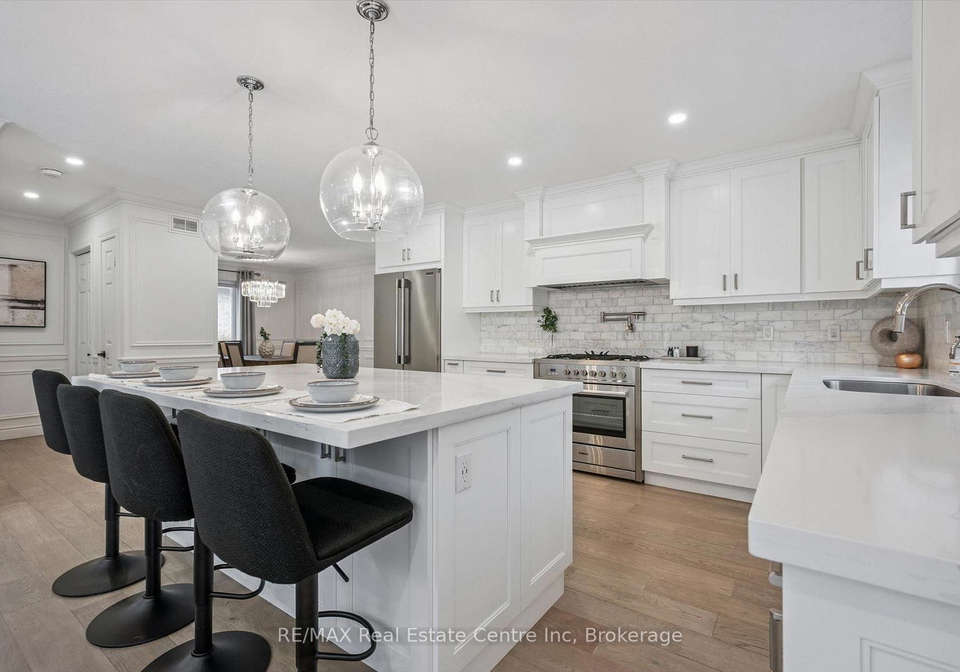 18-keys-crescent-guelph-ontario-x13651944