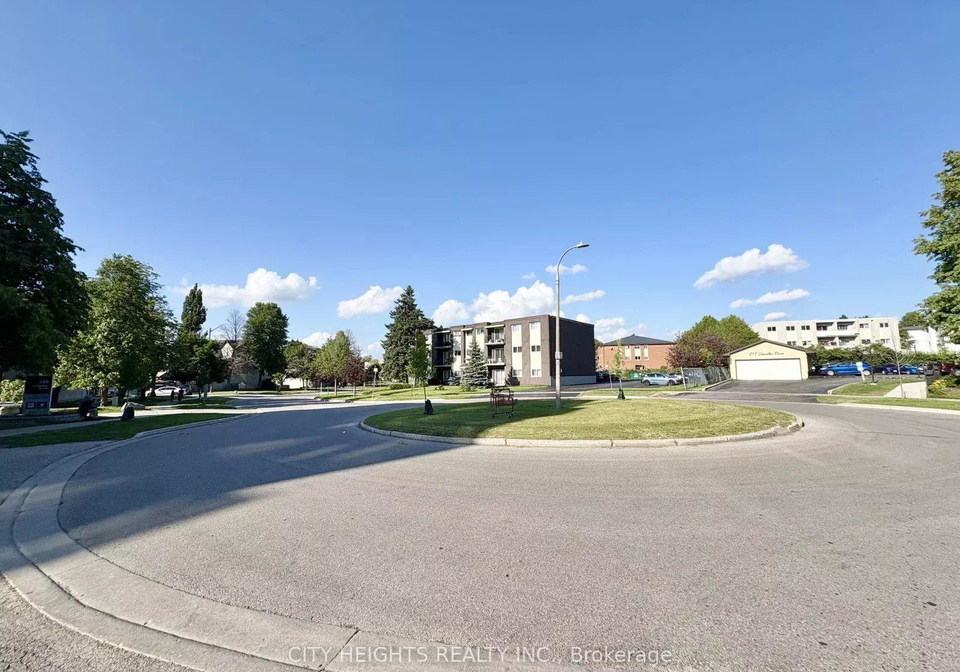 286-chandler-drive-kitchener-ontario-x13651954