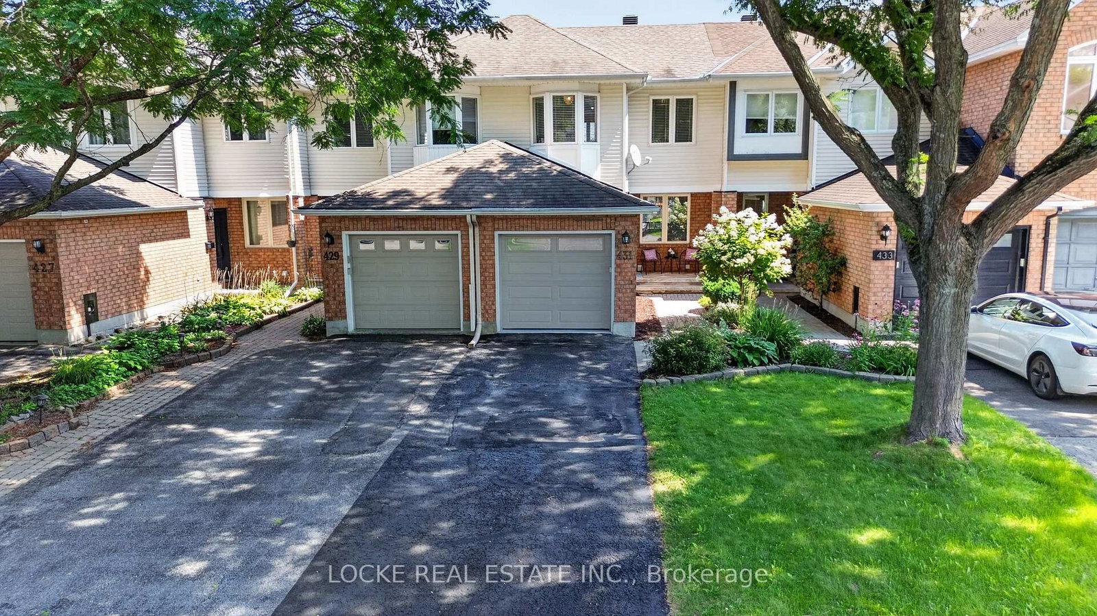 431-lawler-crescent-ottawa-ontario-x13652018