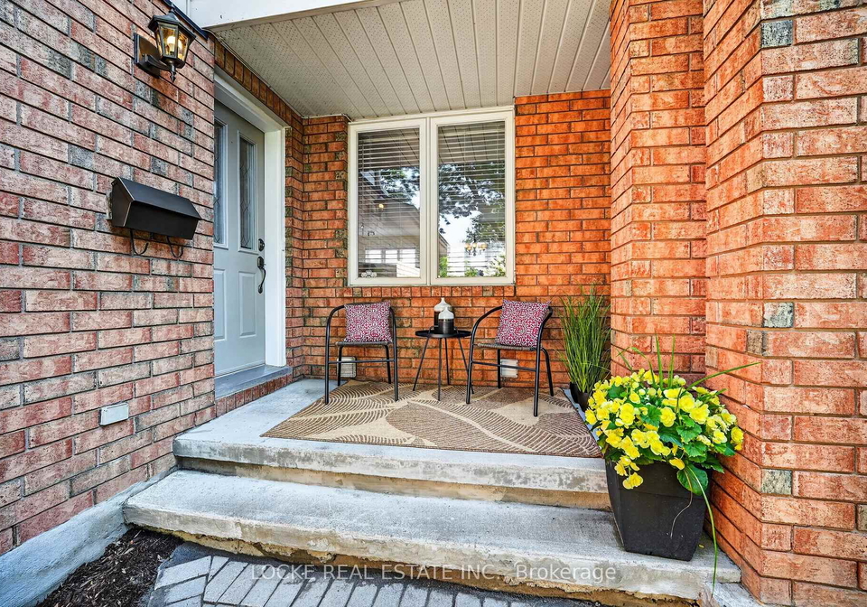 431-lawler-crescent-ottawa-ontario-x13652018