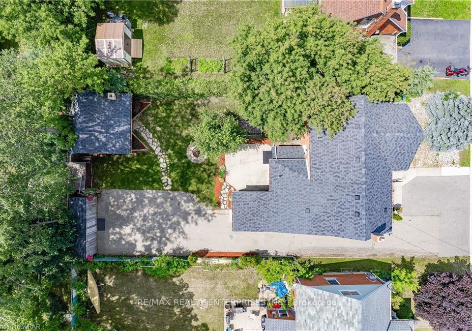 557-stirling-avenue-s-kitchener-ontario-x13652188