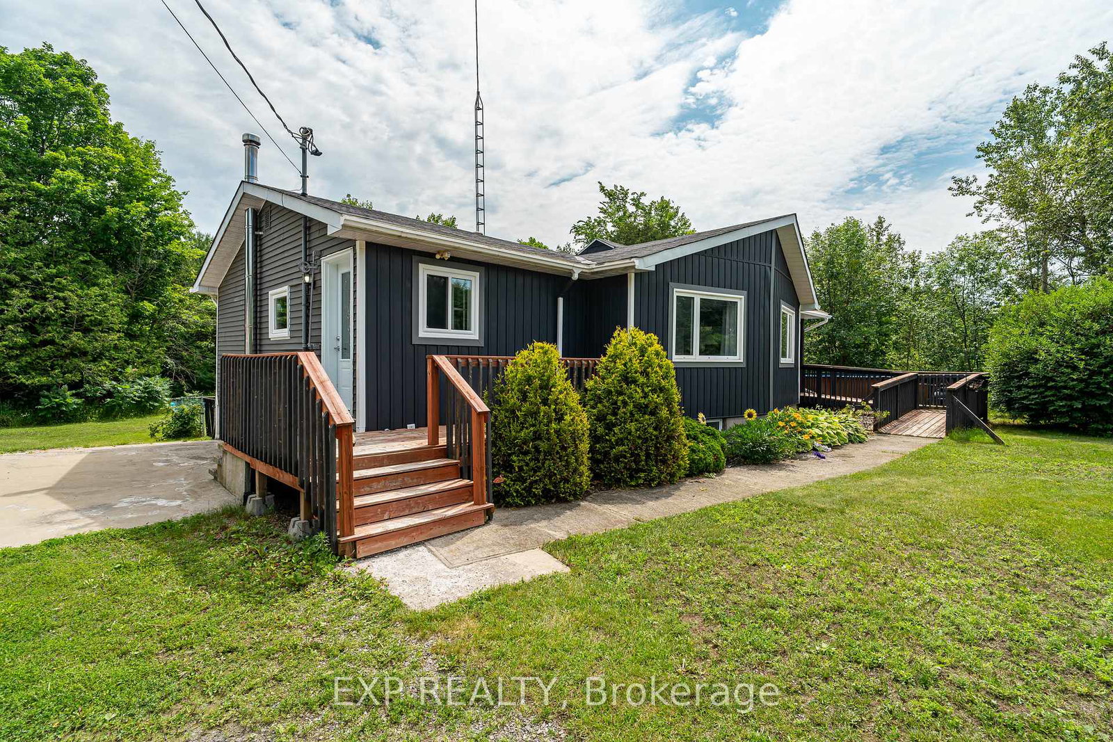 8131-county-road-44-edwardsburghcardinal-ontario-x13652508