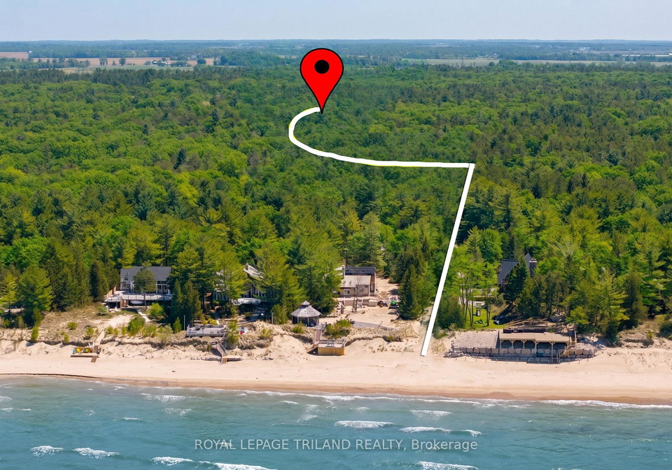 10498-pinetree-drive-lambton-shores-ontario-x13652516