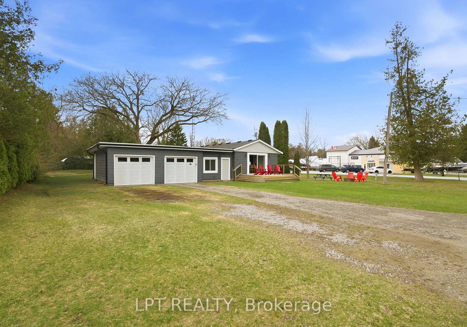 7597-biddulph-street-lambton-shores-ontario-x13652572