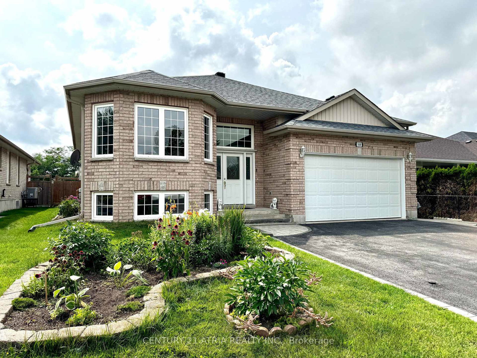 1688-keppler-crescent-peterborough-ontario-x13652680