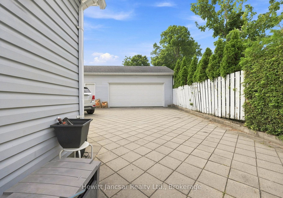 848a-dufferin-street-woodstock-ontario-x13652918
