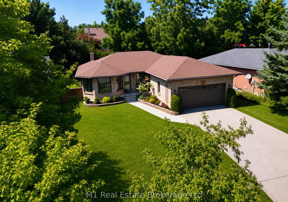 294-colborne-street-centre-wellington-ontario-x13652930
