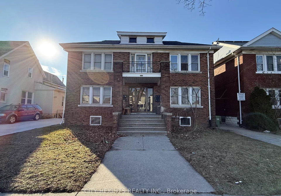 1093-howard-avenue-windsor-ontario-x13652966