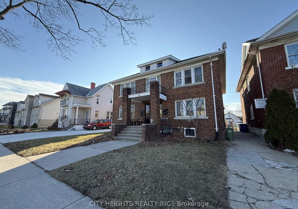 1093-howard-avenue-windsor-ontario-x13652966