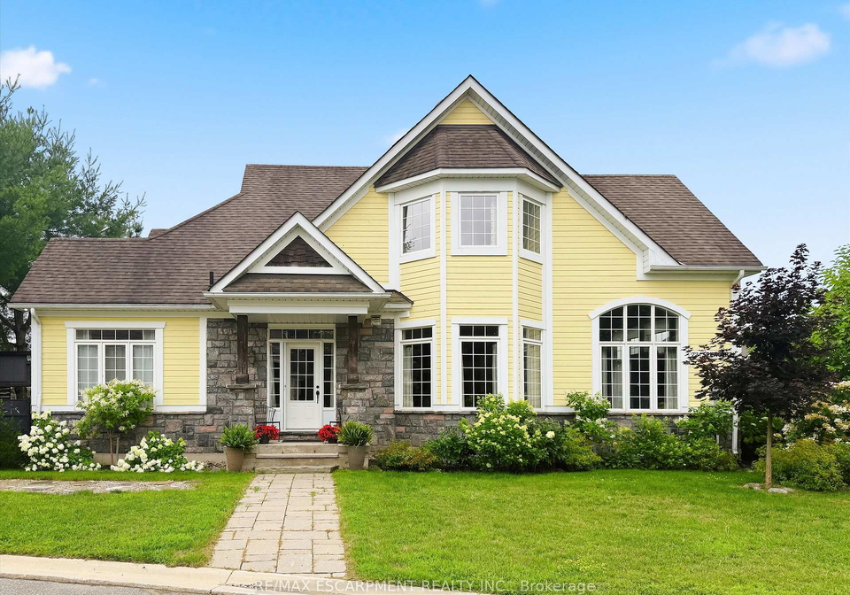 23-spencer-street-bracebridge-ontario-x13652970