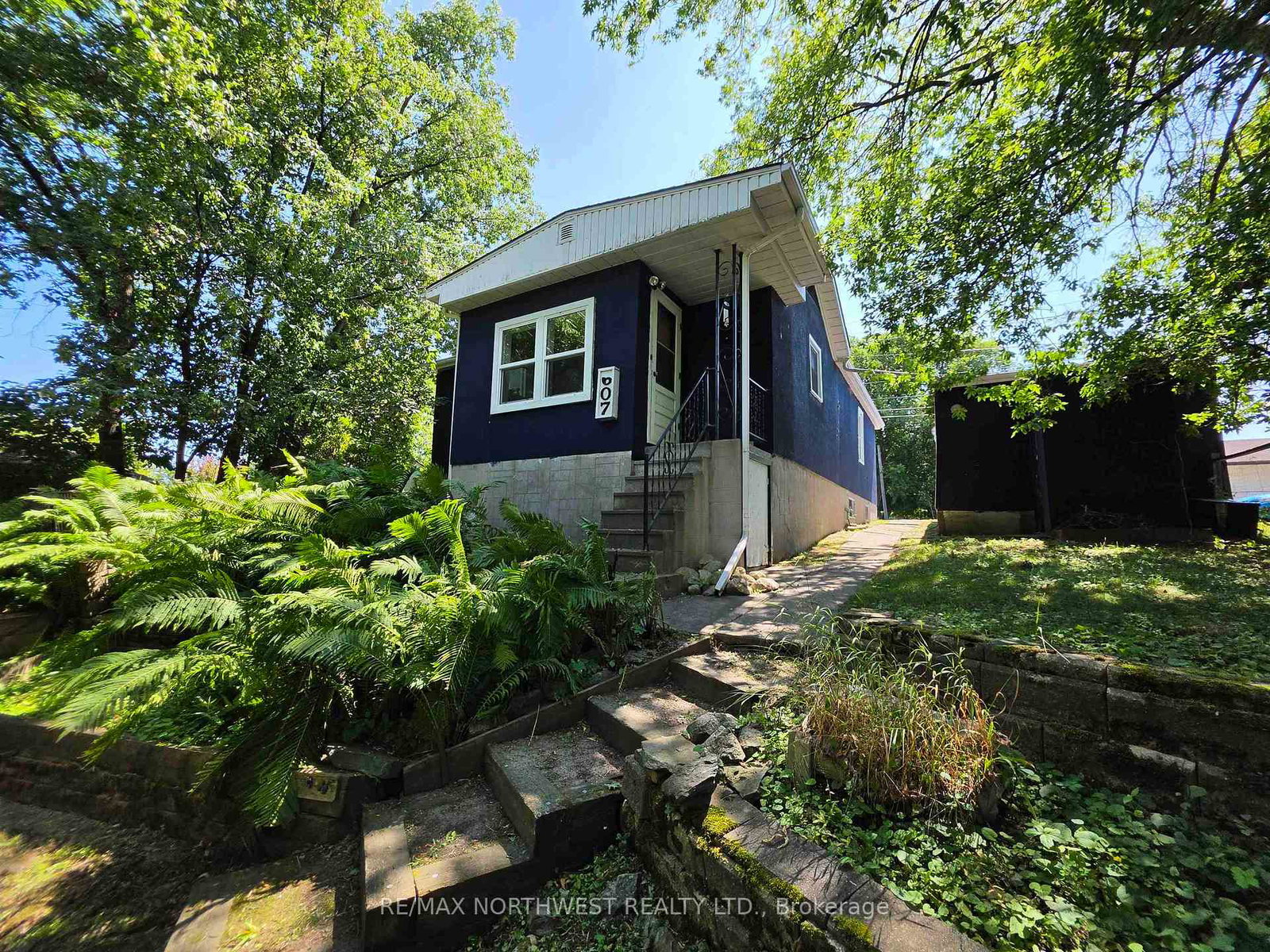 607-first-street-south-kenora-ontario-x13653296
