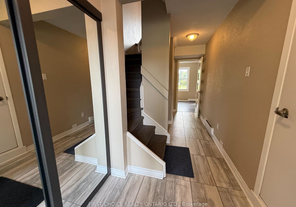 32-appleby-private-n-ottawa-ontario-x13653532