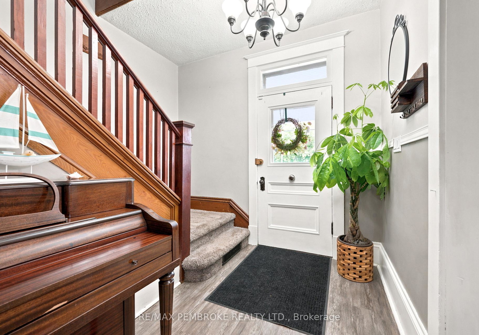 550-mary-street-pembroke-ontario-x13653658